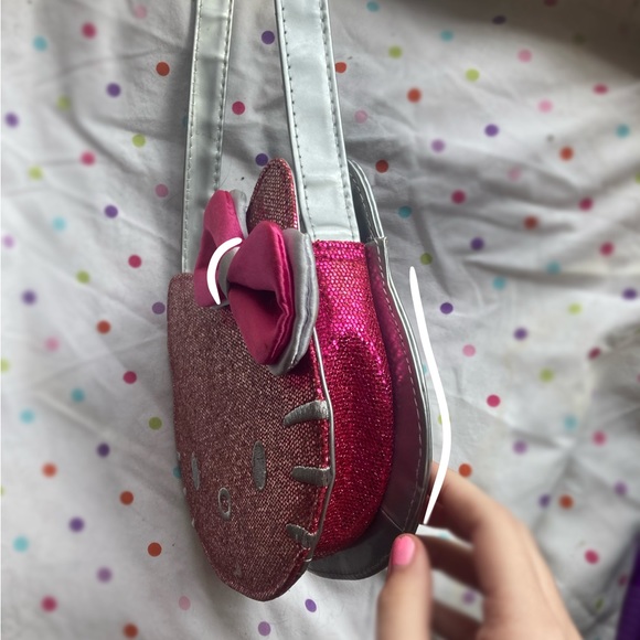 2011 Hello Kitty Kids Bag- Slightly discolored - Picture 3 of 3